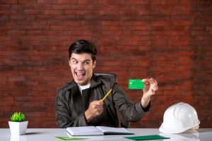 Your first step in building credit is to establish your credit score. Source Freepik