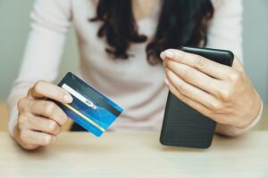 Top Tips to Avoid Credit Card Debt Quickly