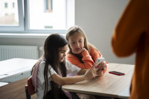 Best Apps to Teach Kids Money Skills Early